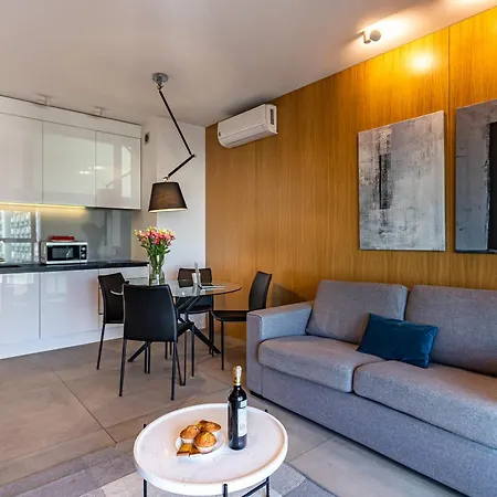 P&o Mennica I ורשה