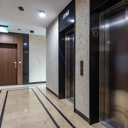 P&o Mennica I * Warszawa